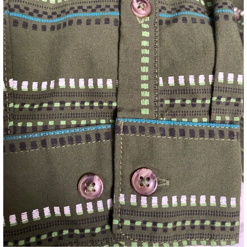 The North Face Men’s Earth Moss Green Long Sleeve Button Down Shirt Large